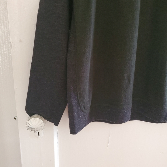 Marino Wool Sweater, Two Tone, Lightweight Knit - Picture 6 of 6